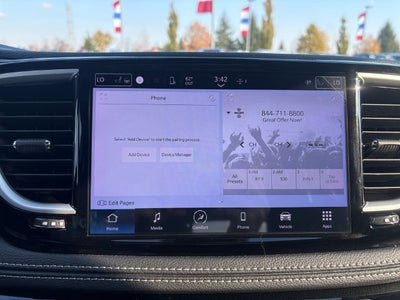 2023 Chrysler Pacifica Hybrid Touring L
