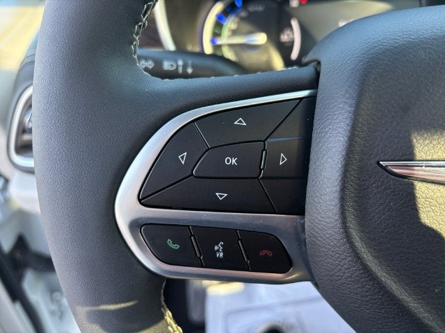 2023 Chrysler Pacifica Hybrid Limited