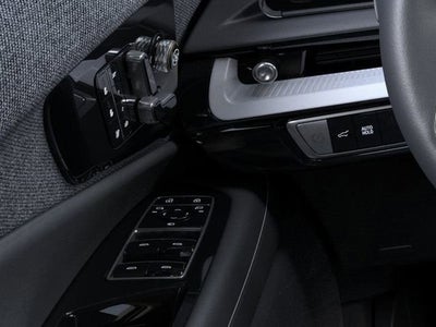 2025 Cadillac OPTIQ Luxury 2