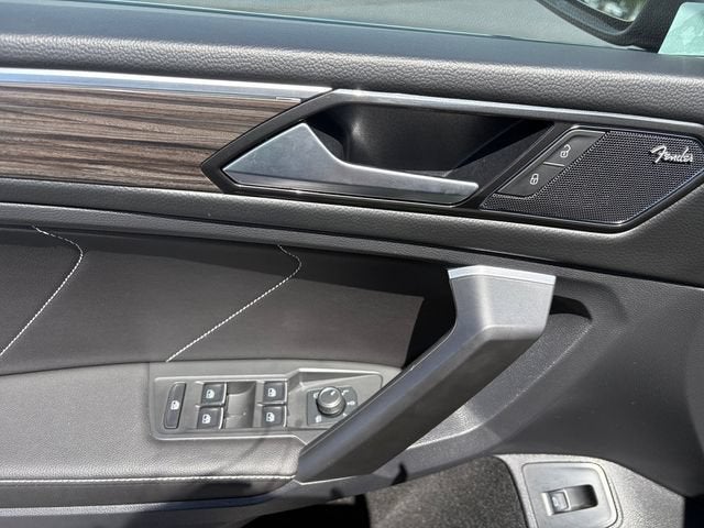 2023 Volkswagen Tiguan SEL R-Line