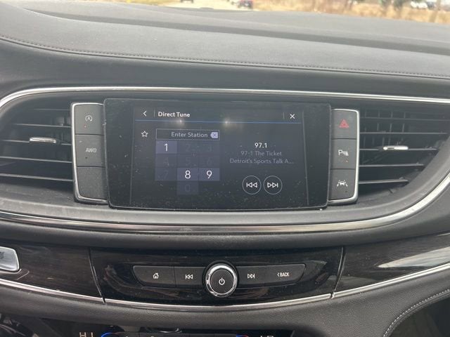 2023 Buick Enclave Essence