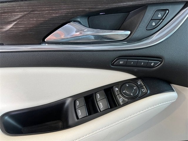 2022 Buick Enclave Avenir