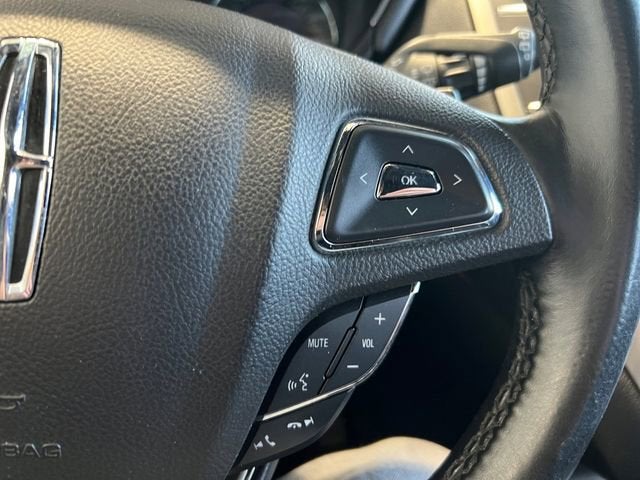 2015 Lincoln MKC Base