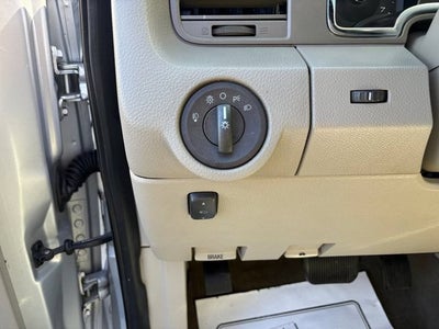 2013 Lincoln Navigator L Base