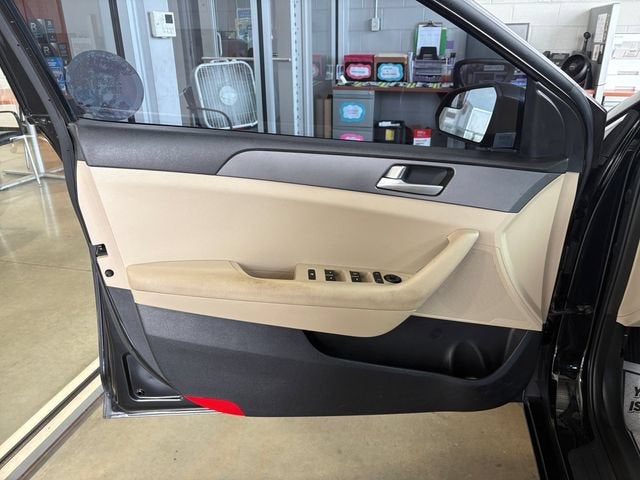 2016 Hyundai Sonata 2.4L SE