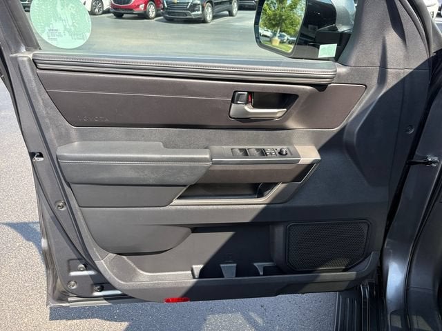 2025 Toyota Sequoia SR5