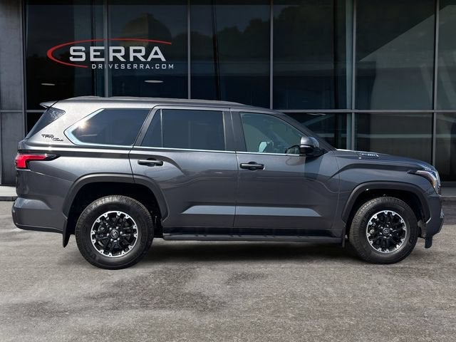2025 Toyota Sequoia SR5