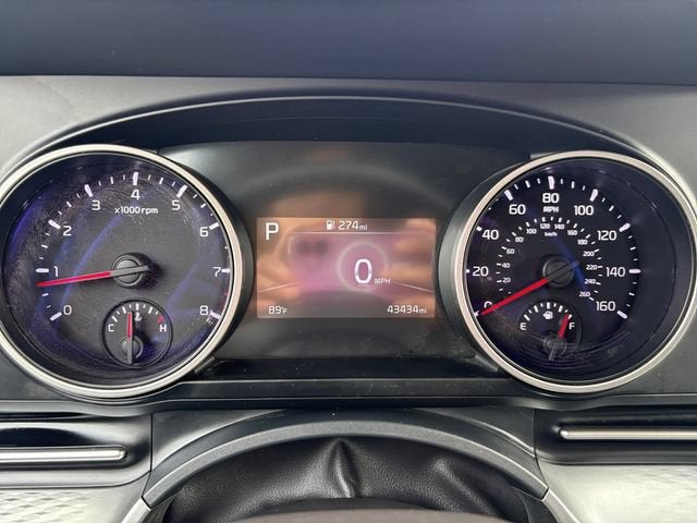 2024 Kia Carnival LX