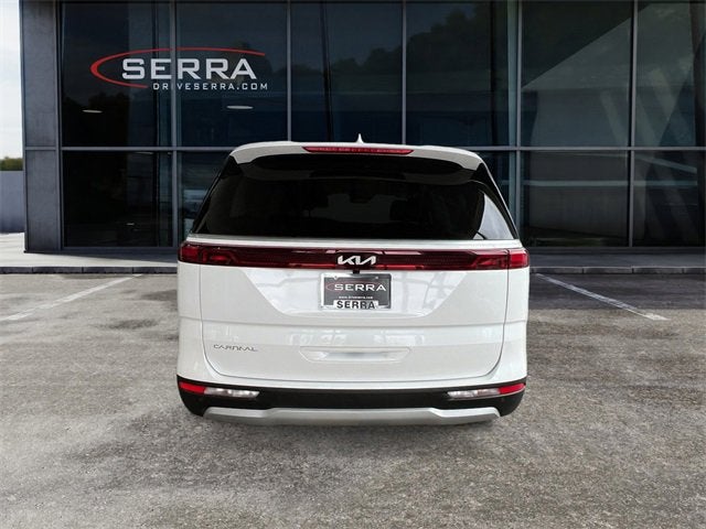 2024 Kia Carnival EX