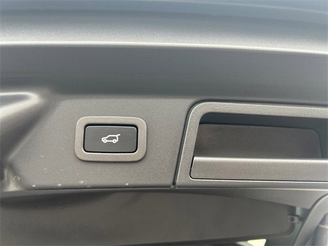 2022 Land Rover Range Rover Velar R-Dynamic S