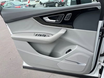 2019 Audi Q7 Premium Plus