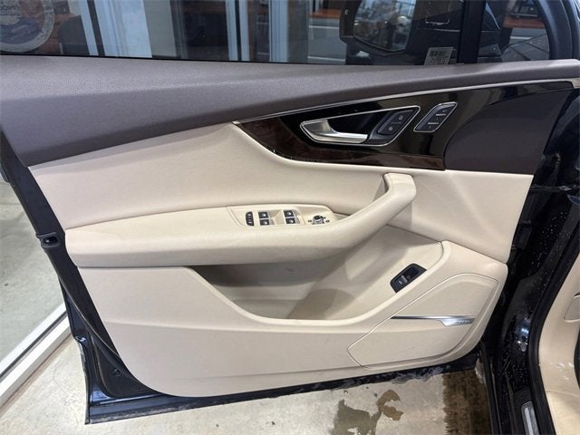 2019 Audi Q7 Premium Plus