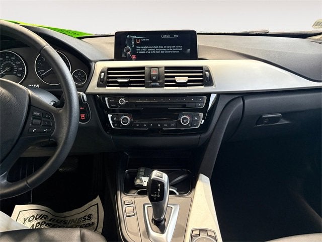 2016 BMW 3 Series 320i xDrive