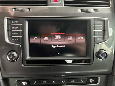 2016 Volkswagen e-Golf SE