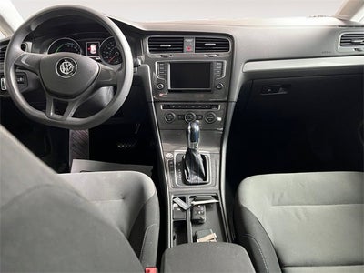 2016 Volkswagen e-Golf SE