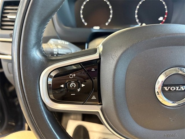 2018 Volvo XC90 Momentum