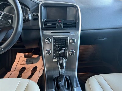 2016 Volvo XC60 T5 Platinum