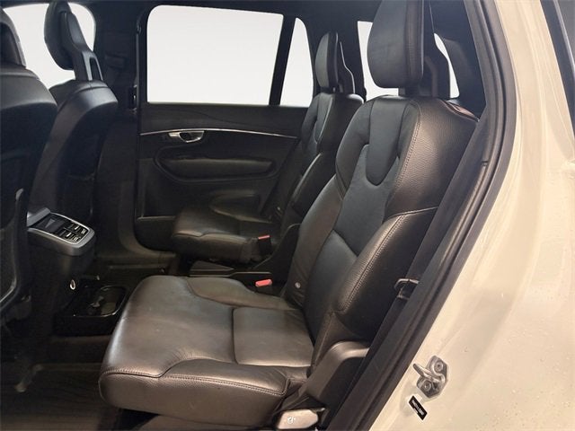 2020 Volvo XC90 Momentum