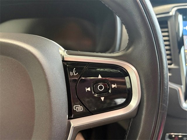 2020 Volvo XC90 Momentum