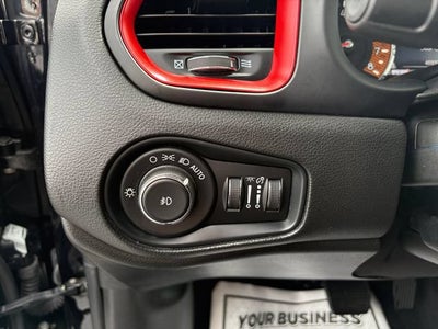 2023 Jeep Renegade Trailhawk