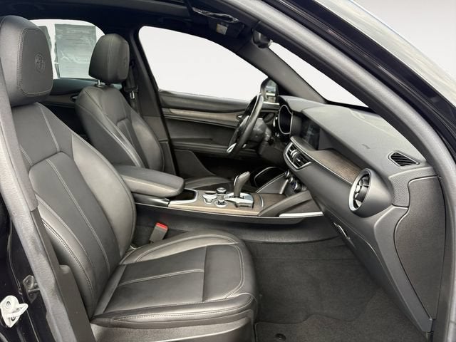 2023 Alfa Romeo Stelvio Ti