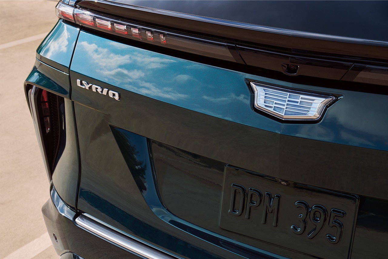 Serra Cadillac in Washington MI