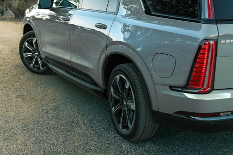 Serra Cadillac in Washington MI