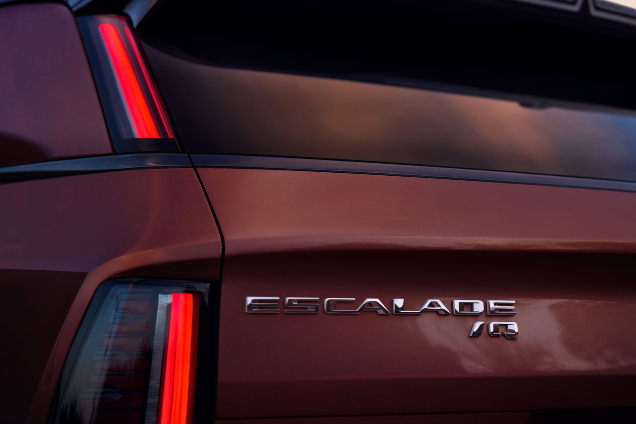 Serra Cadillac in Washington MI